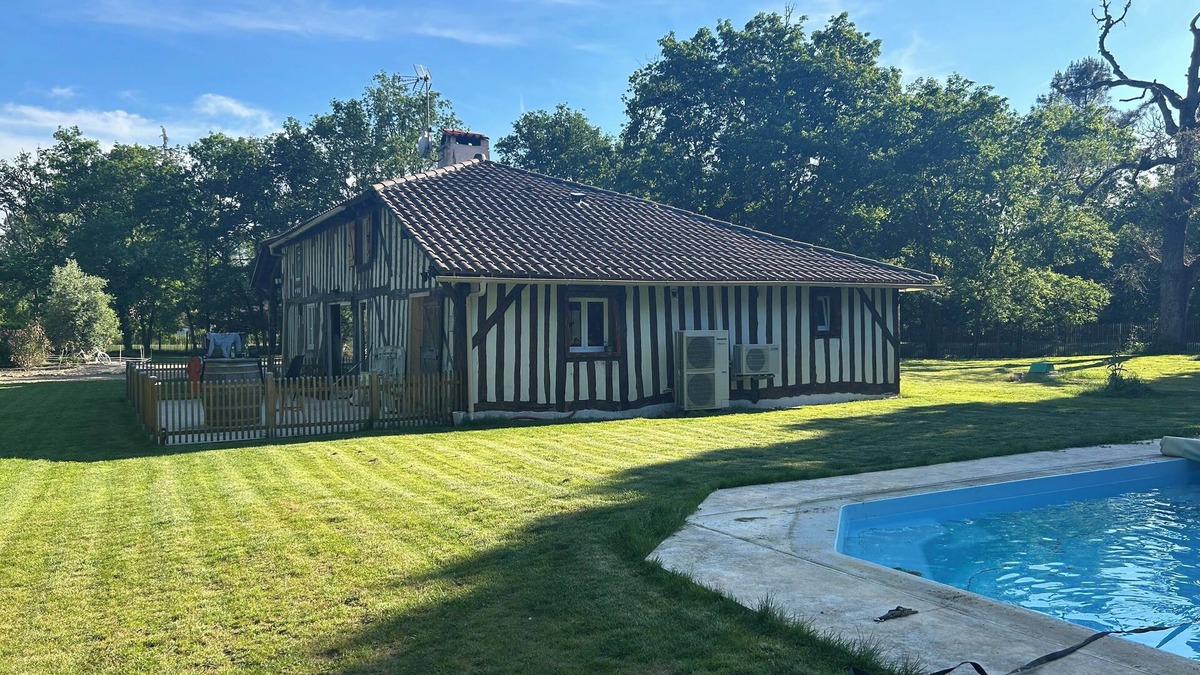 Luxey House | Country house