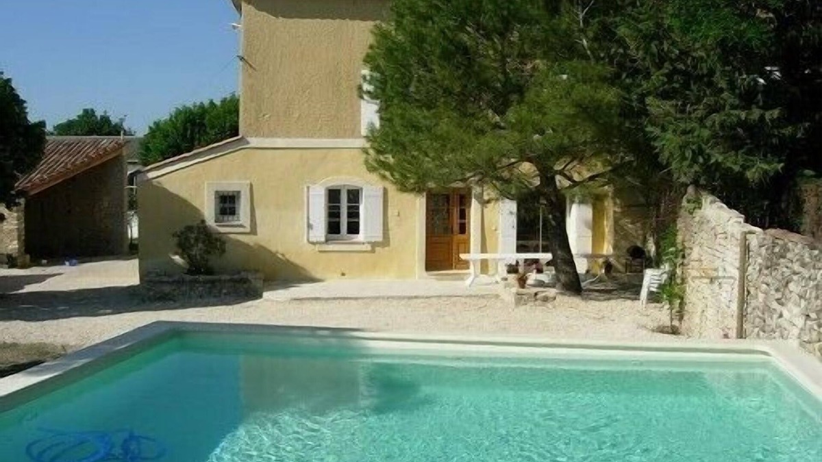 Sablet House | Country house