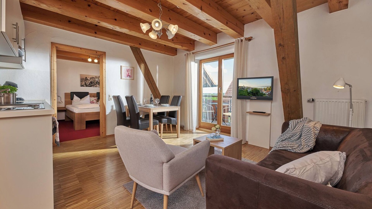 Bitzenhofen Apartment | Country house Hoher Mainau, 45 sqm, 2 bedrooms, max. 4 persons