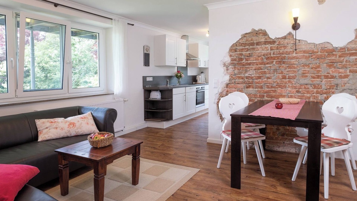 Bitzenhofen Apartment | Country house Hoher Birnau, 76 sqm, 2 bedrooms, max. 4 persons