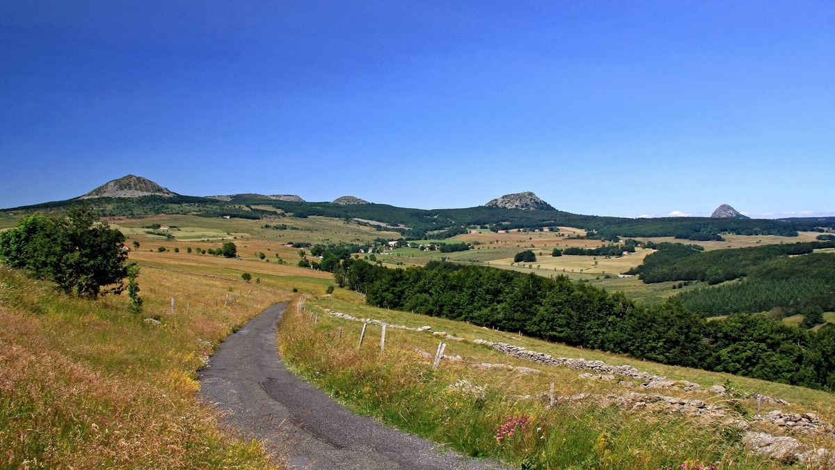 Lachamp-Raphael House | Country house in the heart of nature with superb views