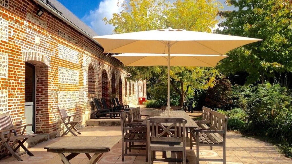 Saint-Saens House | Country house ideal for big families, groups of friends & corporate retreats. n