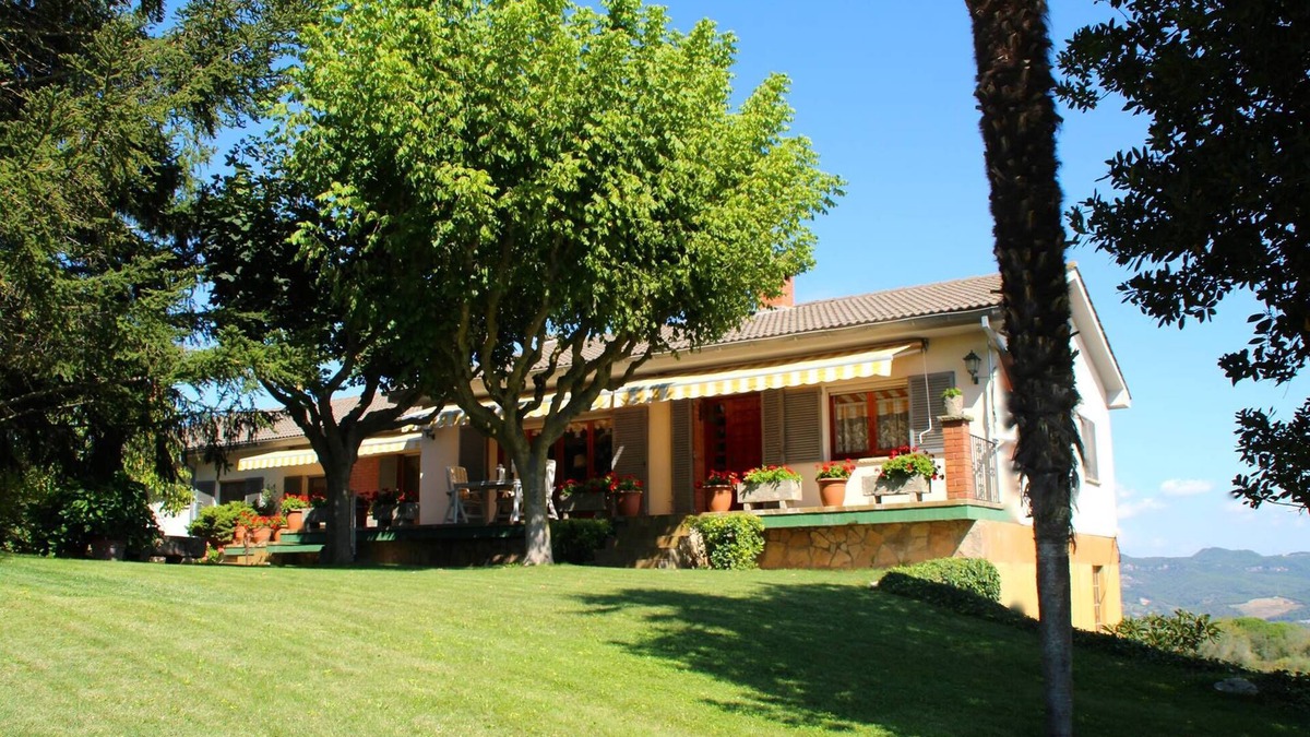 Capellades Villa | Country house ideal for families with games room of 500m2, large pool area.