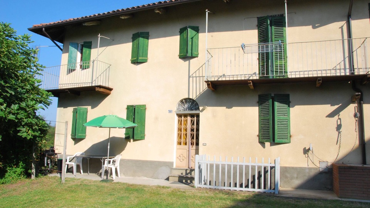 Cortanze House | Country house in quiet village. Pets allowed