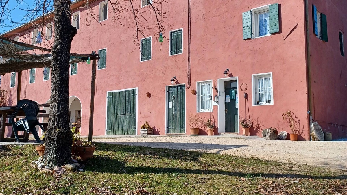 Conegliano Apartment | Country house in the Prosecco hills, 4 apartments
