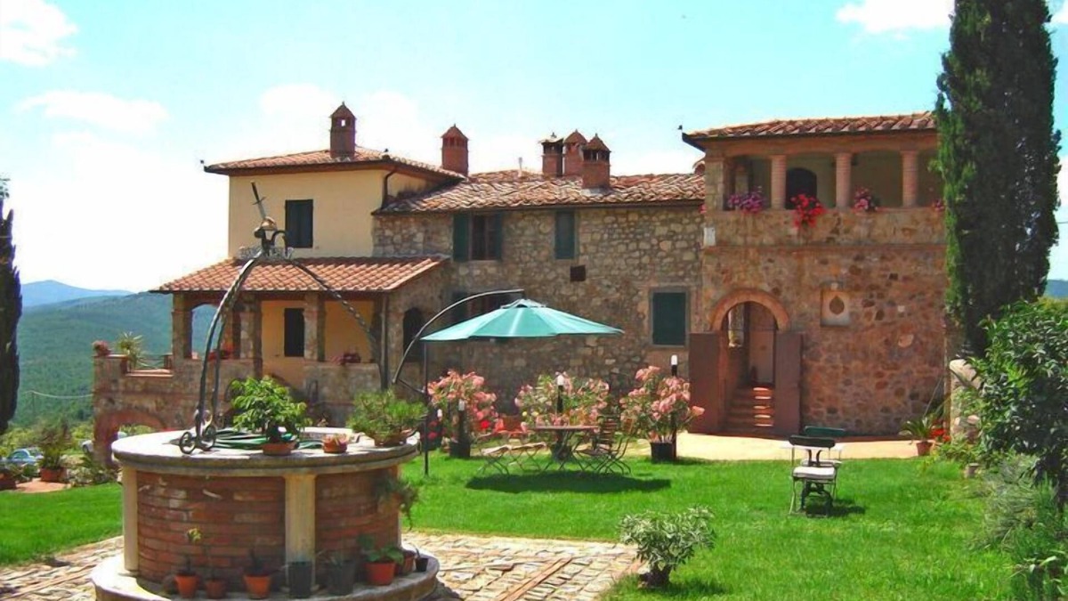Siena Apartment | Country House in Tuscany with Panoramic Views