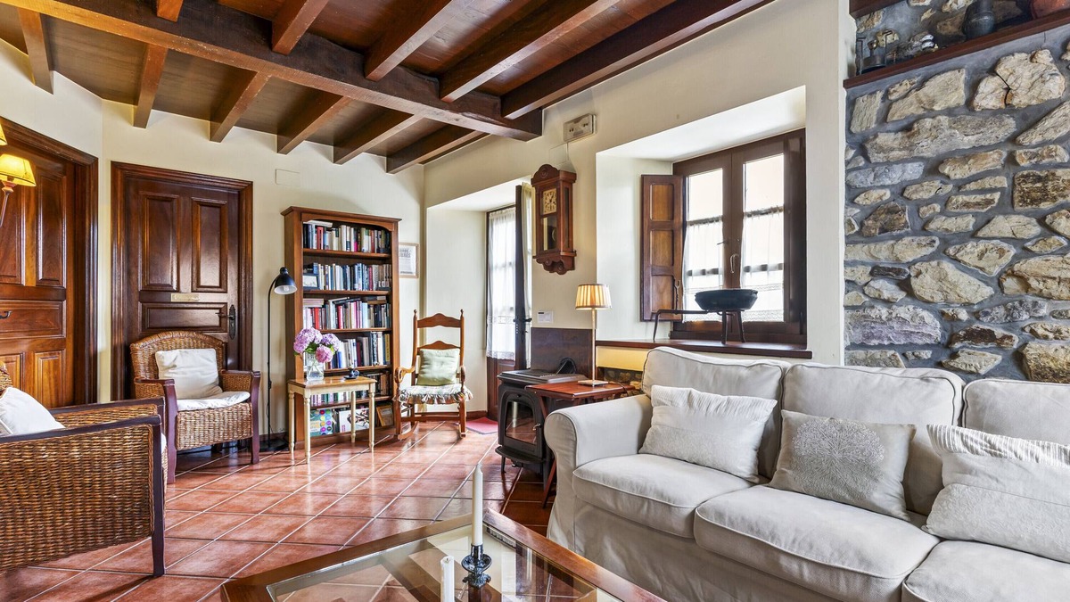 San Pedro de la Ribera House | Country House 'La Casa De Campo I' with Mountain View, Private Terrace and Wi-Fi
