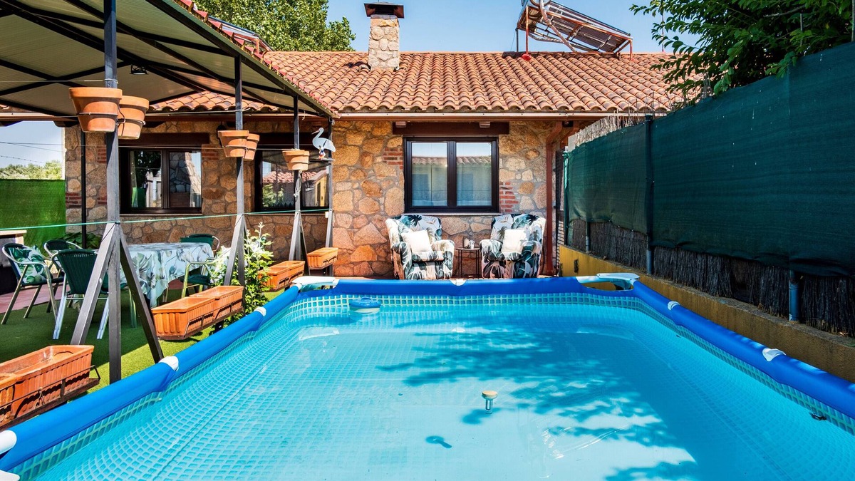 Zarapicos House | Country House 'La Casa Del Carpintero' with Private Pool, Private Terrace and Private Garden