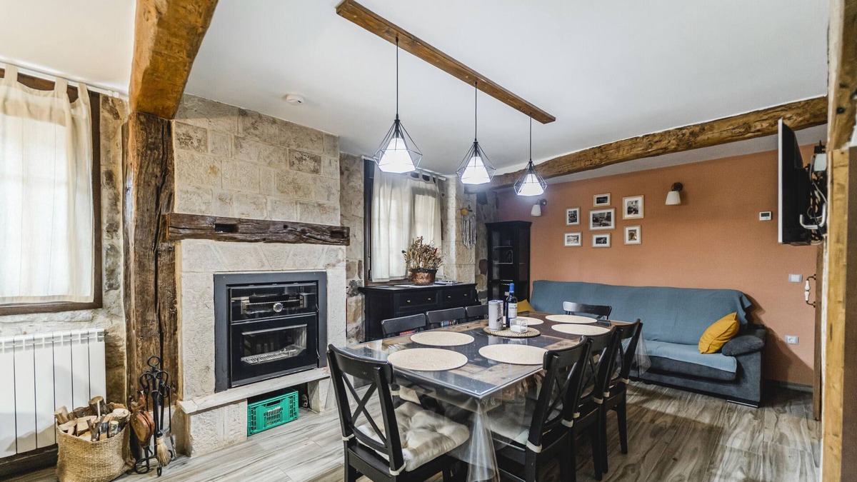 Valmala House | Country House 'La Genciana' with Mountain View and Wi-Fi