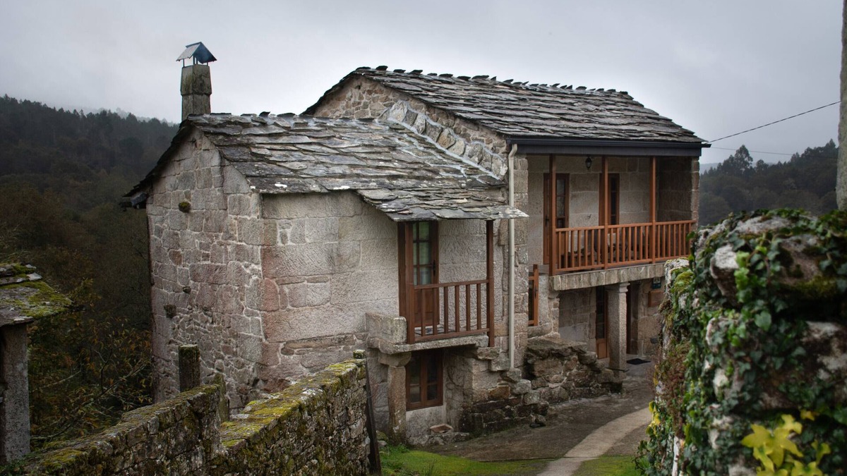 Magros House | Country House 'Laxa' with Mountain View, Private Terrace and Wi-Fi