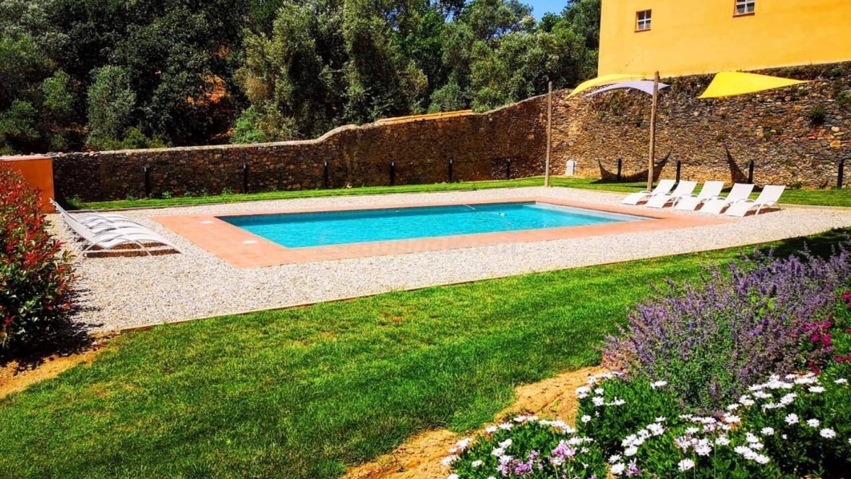 Garriguella Villa | Country House 'Mas Hortus' with Sea View, Private Pool and Wi-Fi