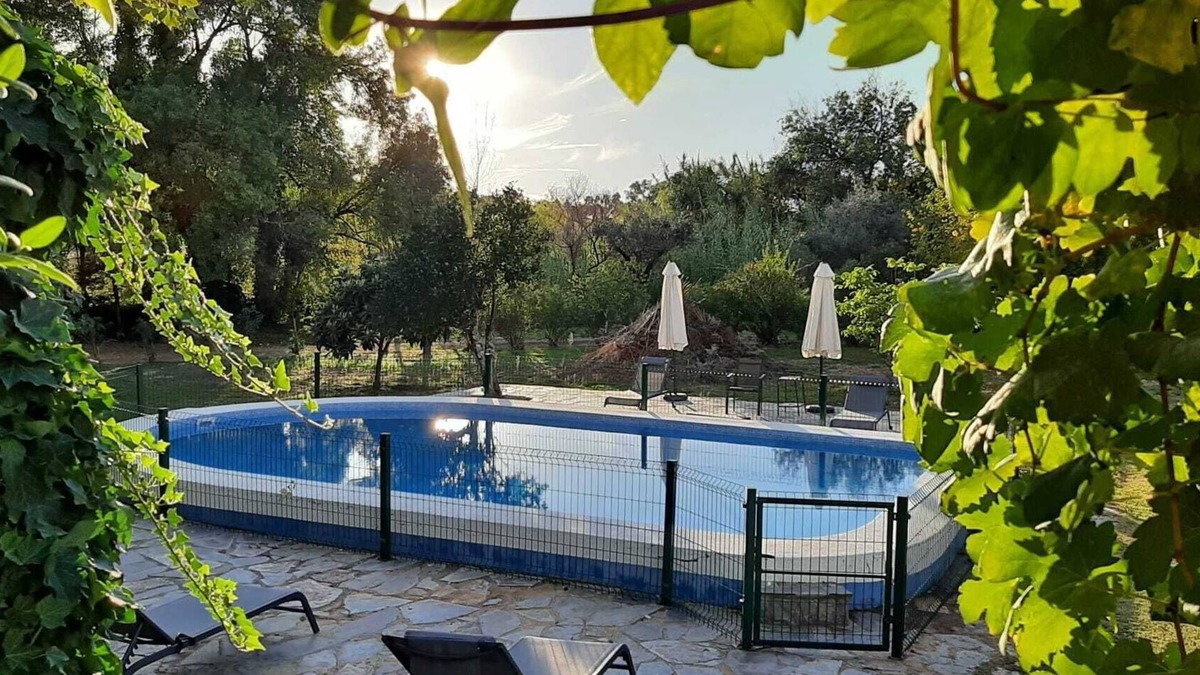 Redondo House | Country House 'Monte Horta Da Velhinha' with Private Pool, Wi-Fi and Air Conditioning
