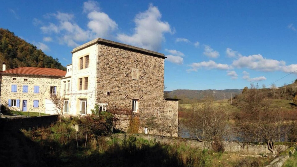 Saint-Vincent Villa | Country House 'Moulin De La Ribeyre' with Mountain View, Private Terrace and Wi-Fi