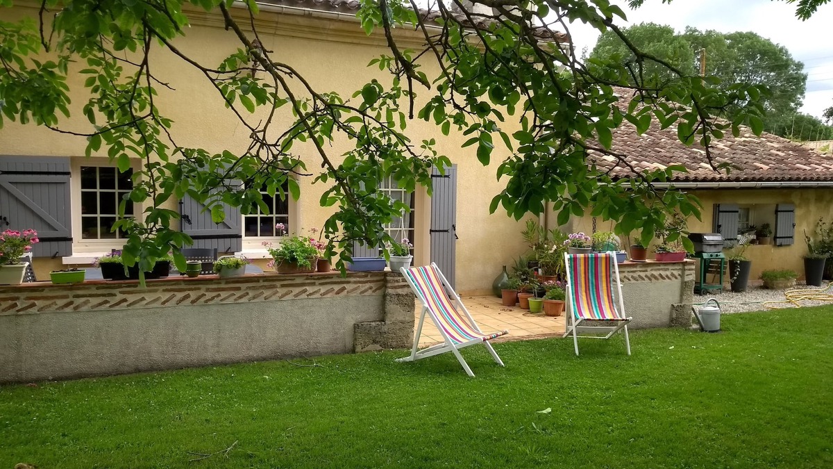 Coutras House | Country house near Bordeaux st emilion sarlat. large garden