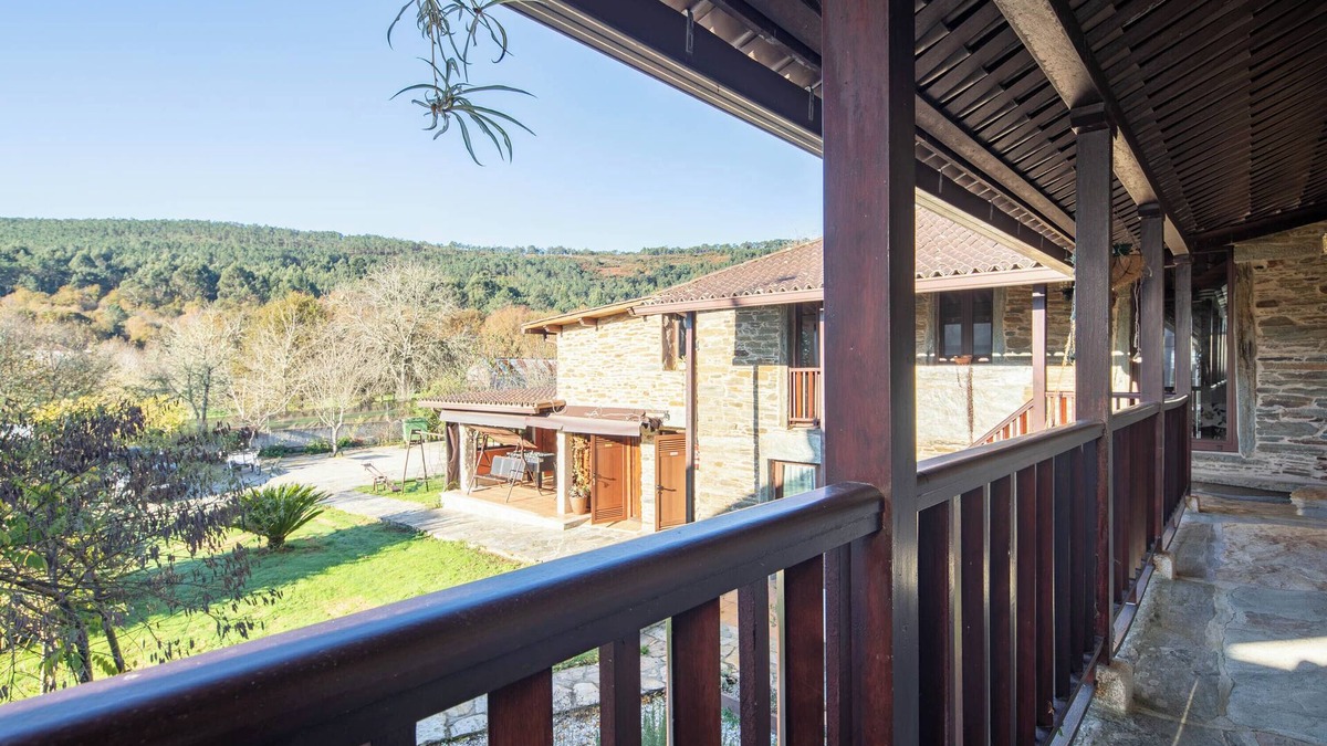 Boboras House | Country House 'O Forno Do Curro- Casiña Da Noz' with Mountain View