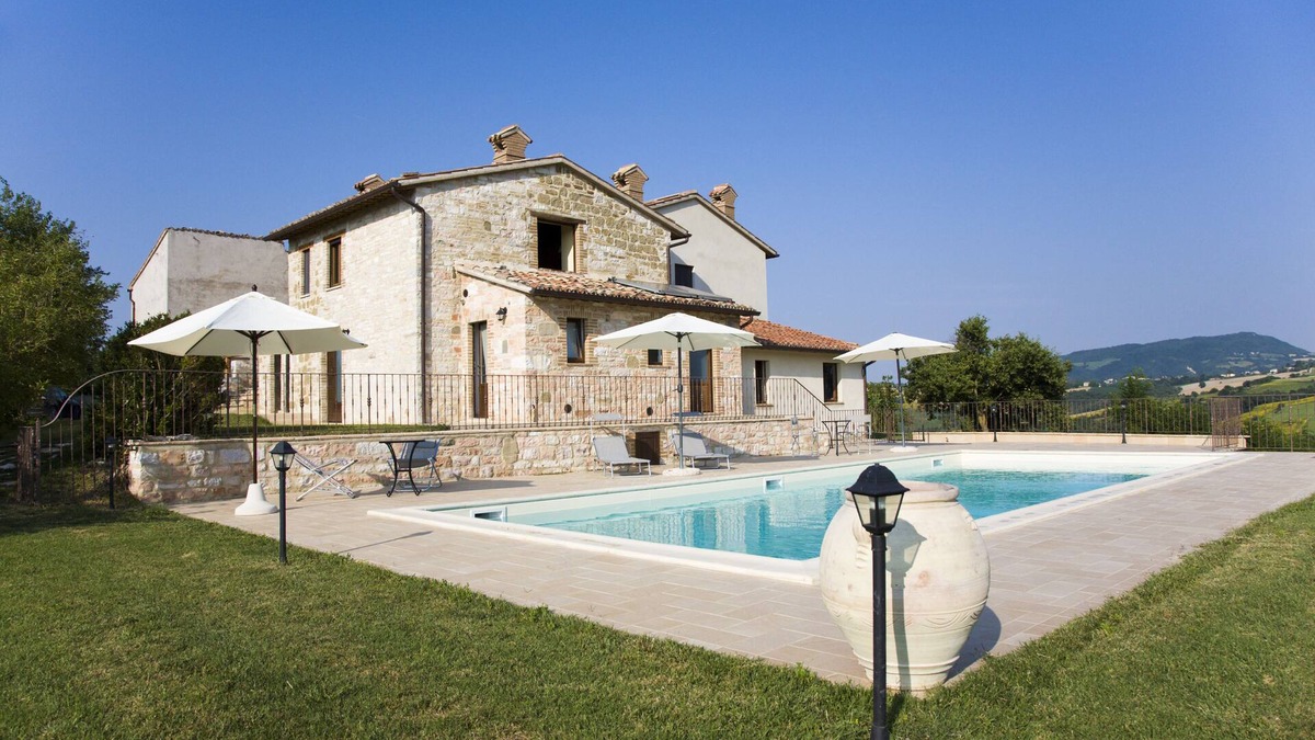 Cagli Cottage | Country House on Top of the World
