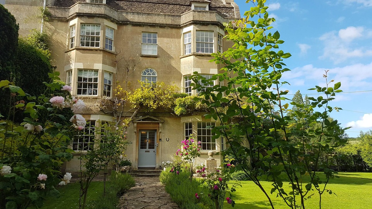 Corsham House | Country House - Perfect for family get togethers