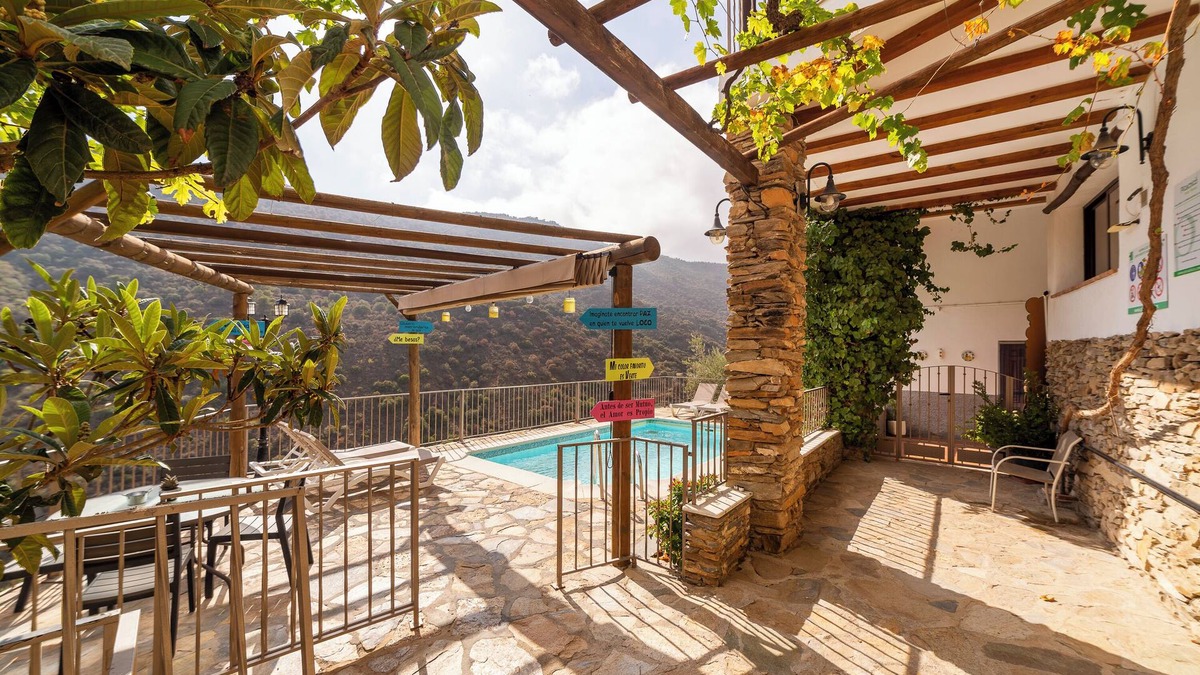 Laroya House | Country House 'Picachico' with Mountain View, Wi-Fi and Air Conditioning