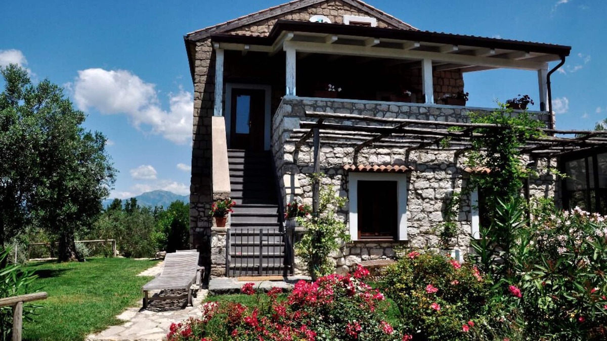 Melizzano House | Country House surrounded by nature