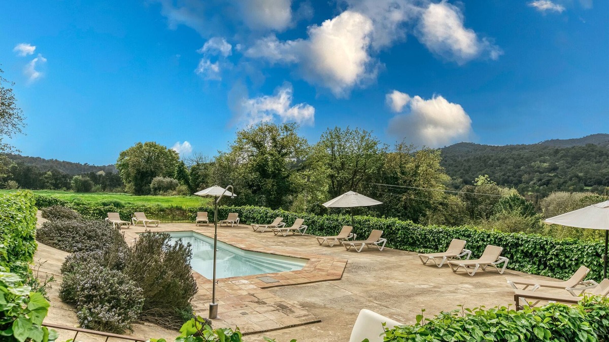 Madremanya House | Country House 'Tarres L'olivera Madremanya' with Mountain View, Wi-Fi and Air Conditioning