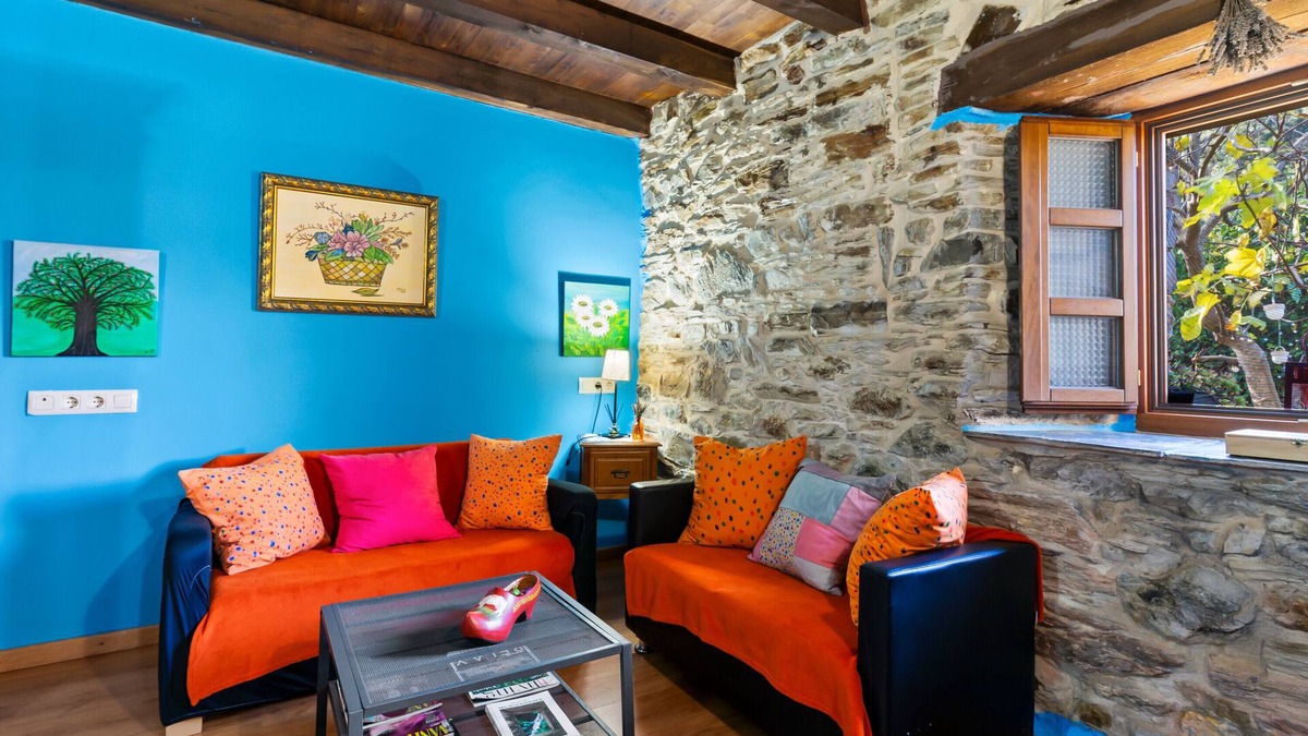 Vilaframil House | Country House 'Teixo' with Mountain Views, Private Terrace and Wi-Fi