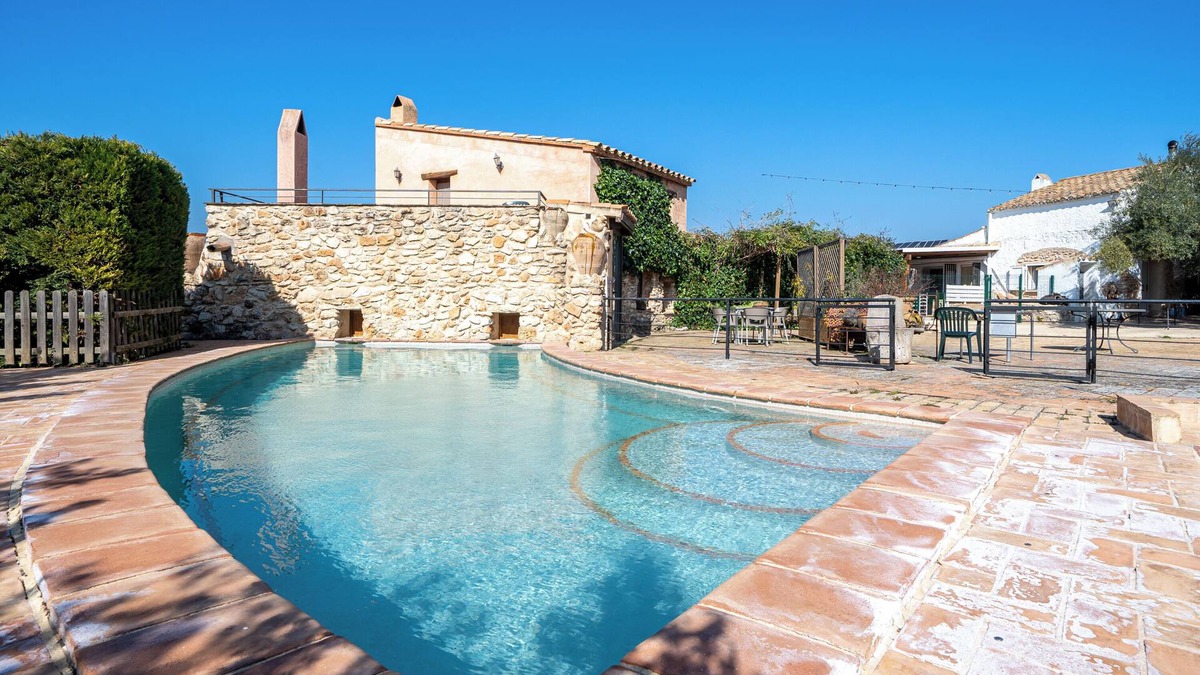 El Perello Villa | Country House "Teresina" with Mountain View, Pool & Wi-Fi