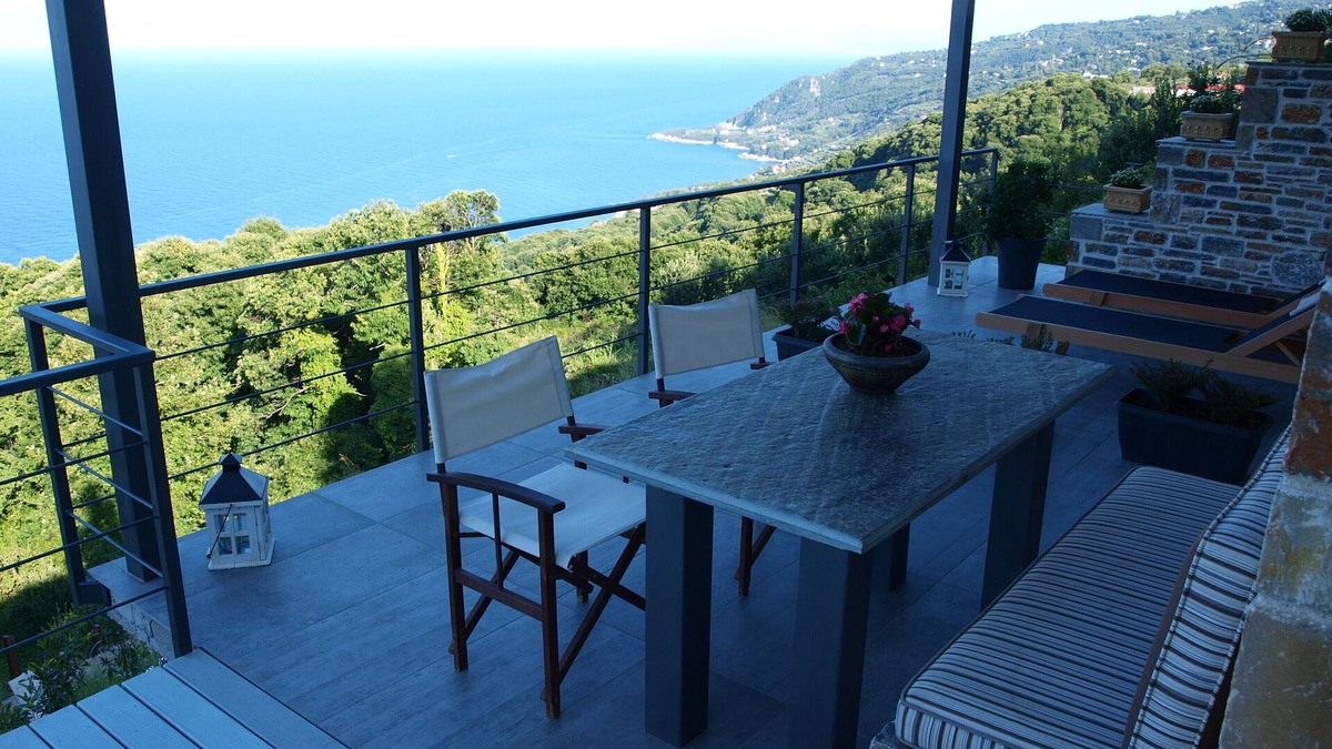 Zagora-Mouresi House | Country house with magic view to Aegean sea