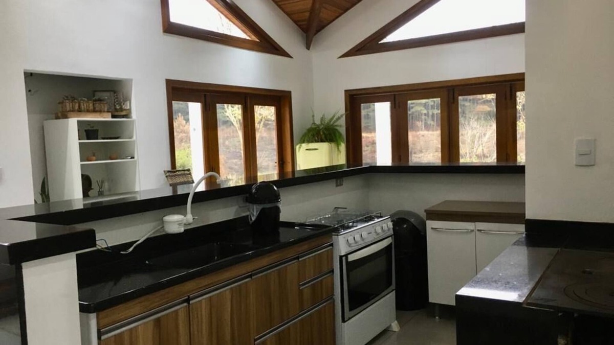 Jaguariaiva Cottage | Country house with heated pool overlooking the river