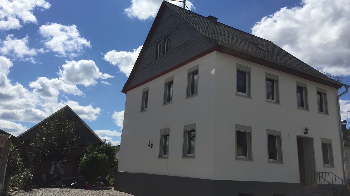 Vollmersbach House | Country house with historic gemstone factory