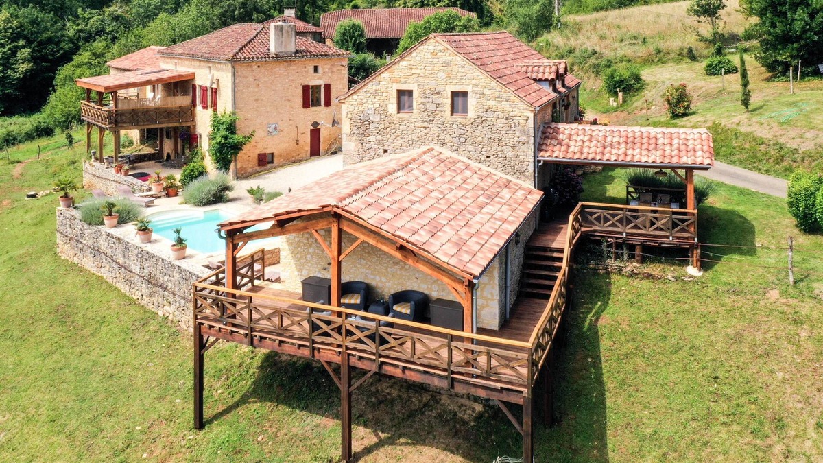 Montcabrier House | Country house with views and a private pool
