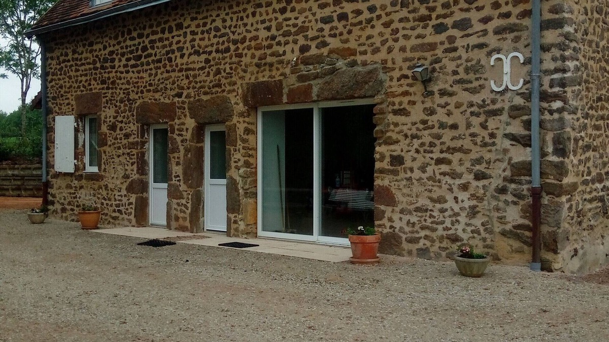 Segrie House | Country house with independent batisse