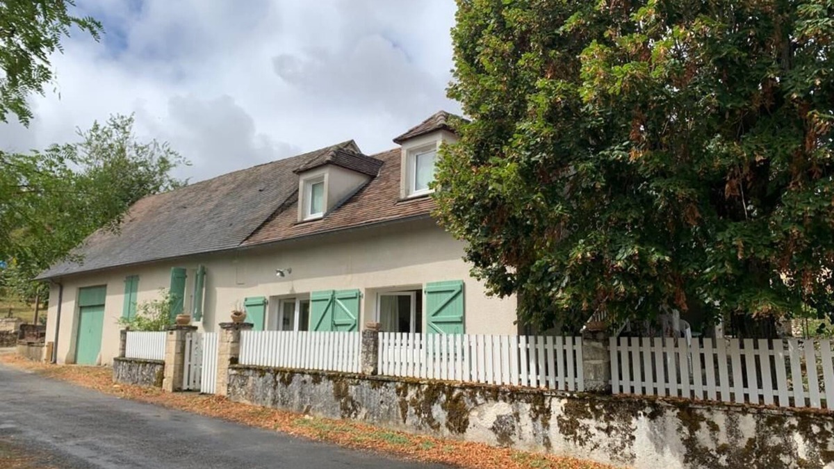 Carlucet House | Country house with large enclosed garden for 8 people, Rocamadour 12km away,