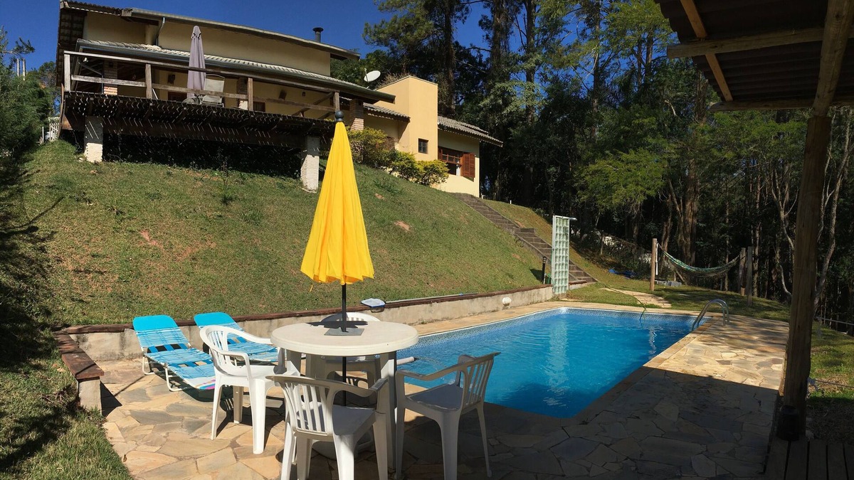 Paruru House | Country House with Pool and Barbecue in Gated Community
