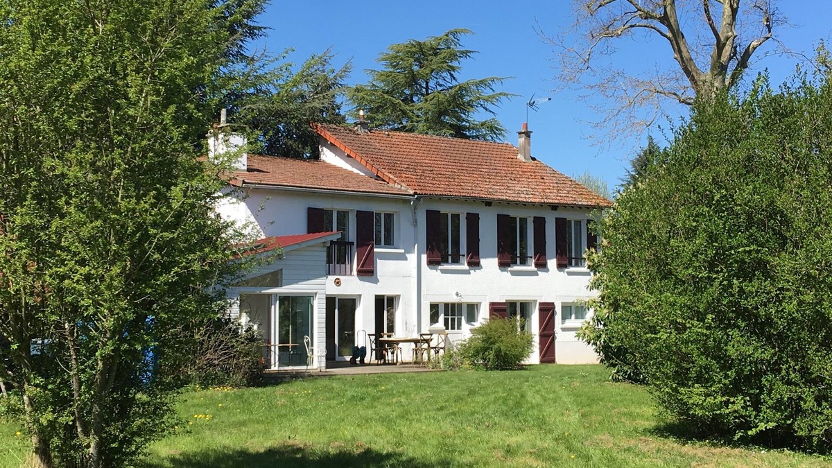 Auffargis House | Country house with private forest, tennis, bicycles and sports activities