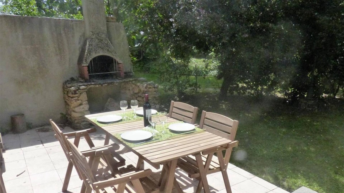 Saissac Apartment | Country house with private garden