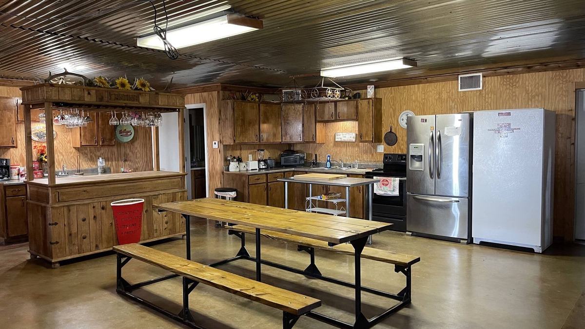 Wolfforth House | Country Hunting Lodge Barndo