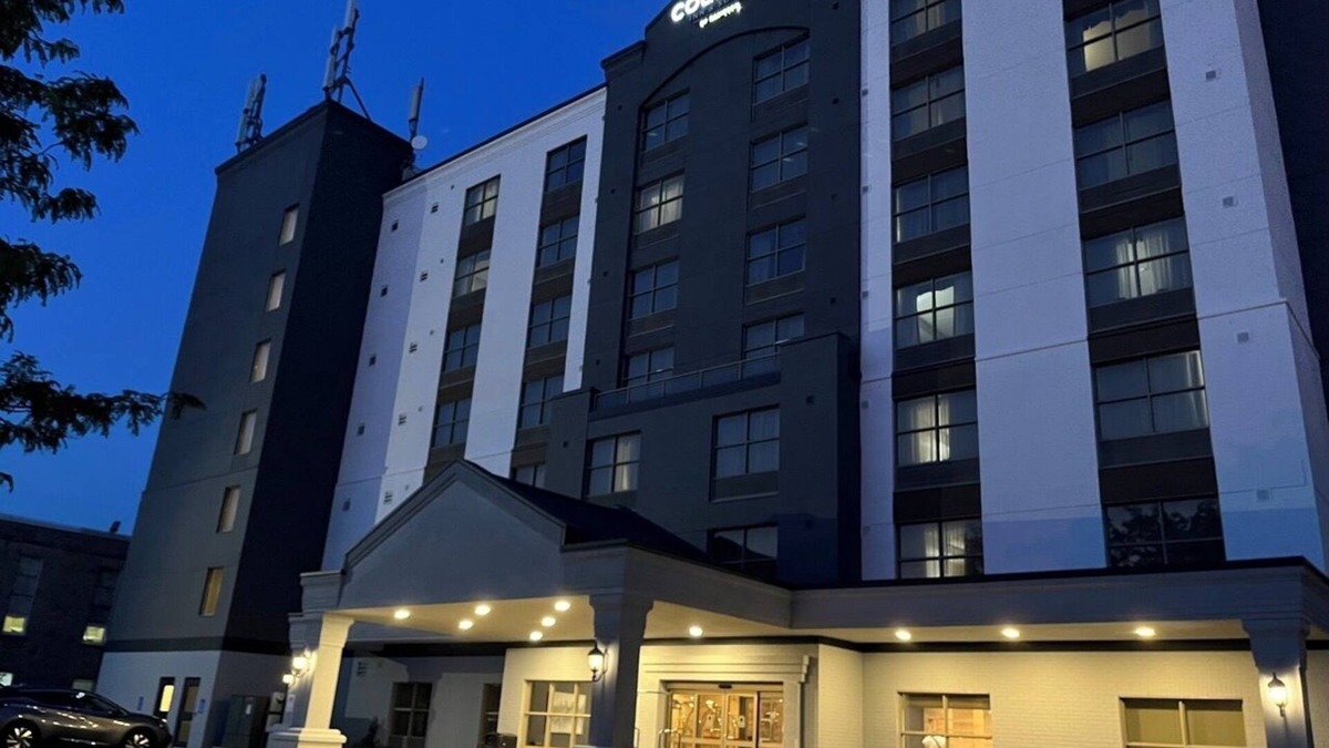 Niagara Falls Hotel | Country Inn & Suites by Radisson, Niagara Falls, ON