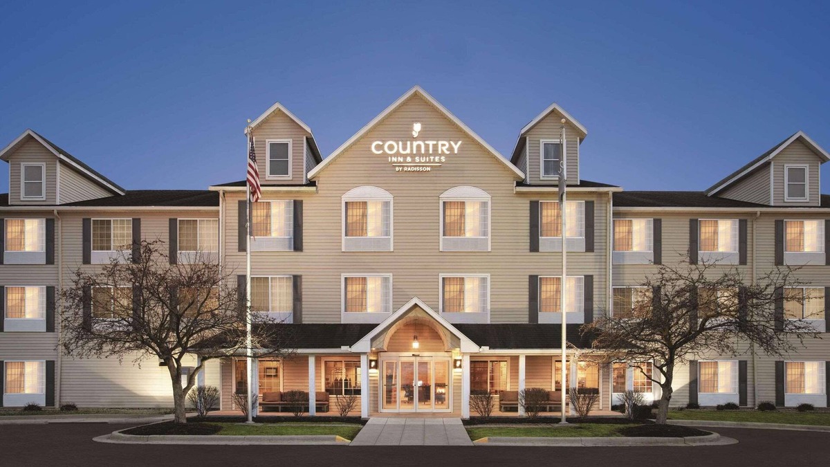 Springfield Hotel | Country Inn & Suites by Radisson, Springfield, OH