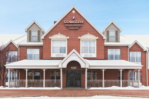 Schofield Hotel | Country Inn & Suites by Radisson, Wausau, WI