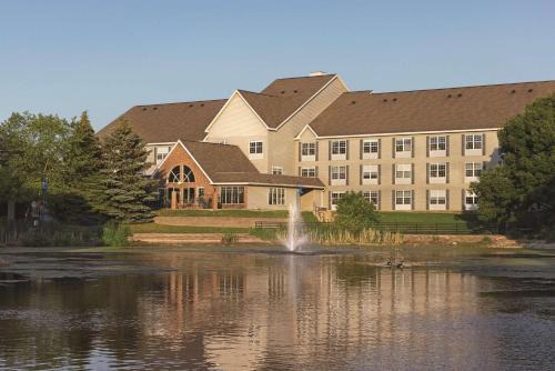 Monona Hotel | Country Inn & Suites by Radisson, Madison, WI