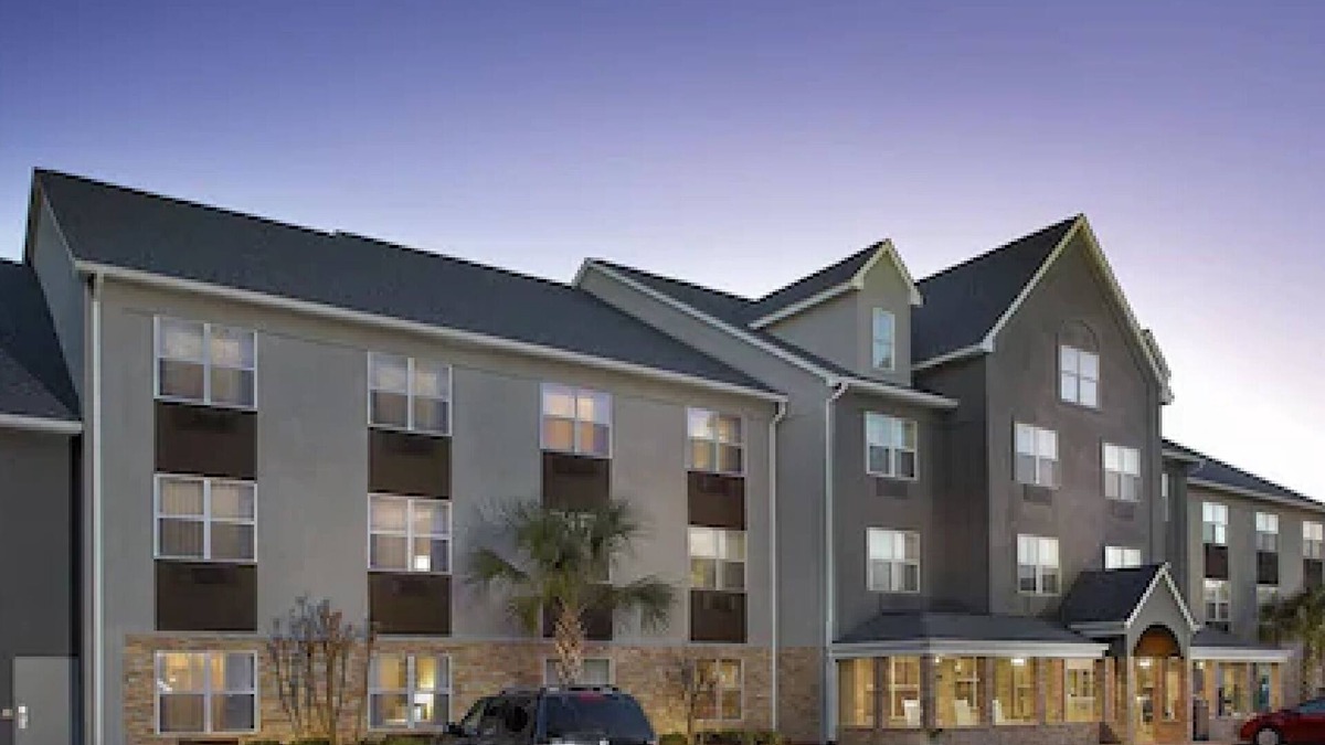 Cayce Hotel | Country Inn & Suites by Radisson, Columbia Airport, SC