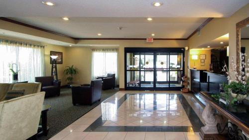 Shelby Hotel | Country Inn & Suites by Radisson, Shelby, NC