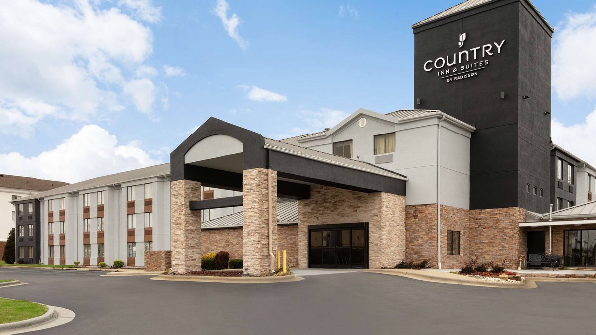 Roanoke Rapids Hotel | Country Inn & Suites by Radisson, Roanoke Rapids, NC