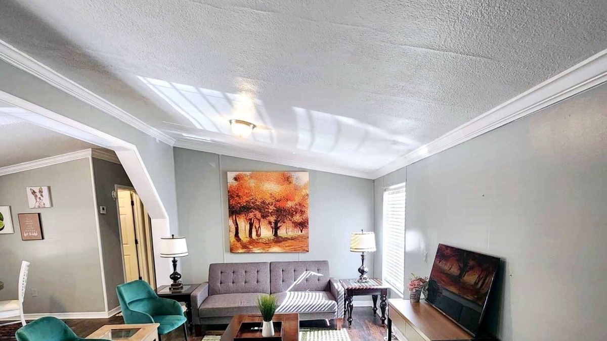 Citronelle House | Country living at it's best, in this charming 3 bedroom home
