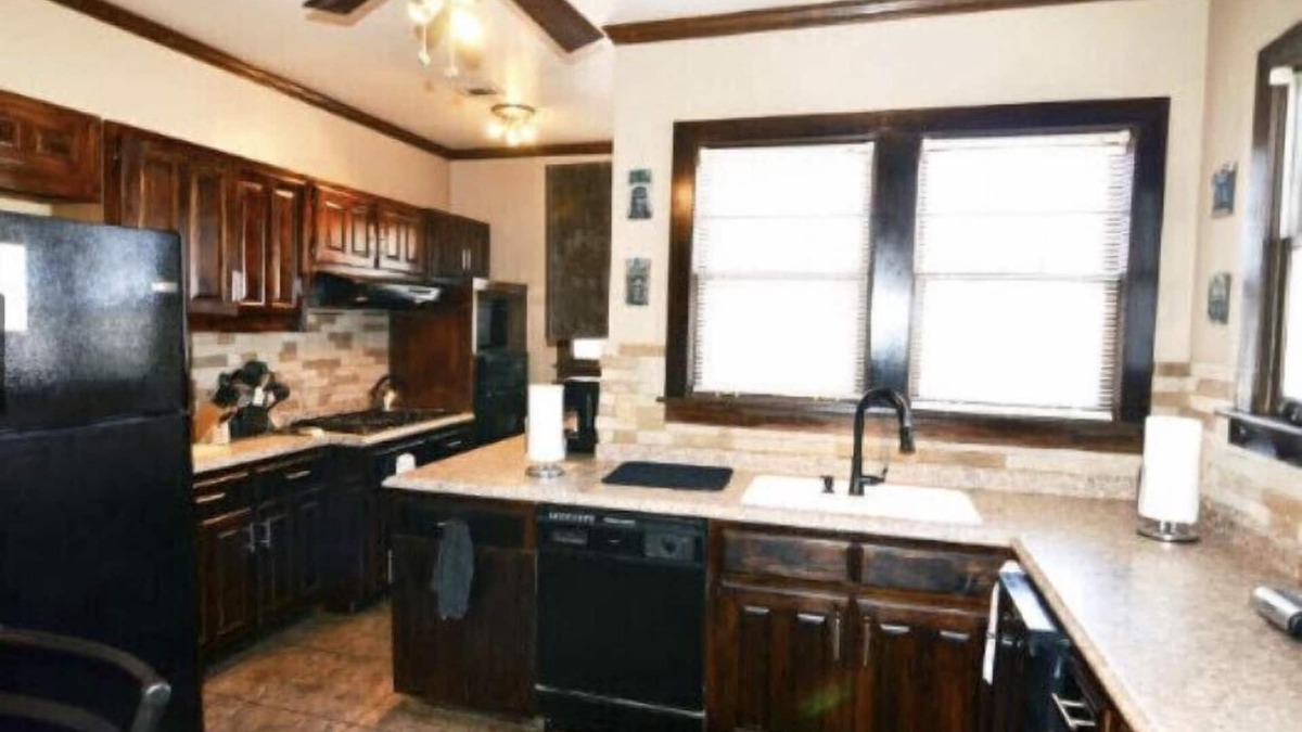 Ellendale House | Country Living in the City, Relax!