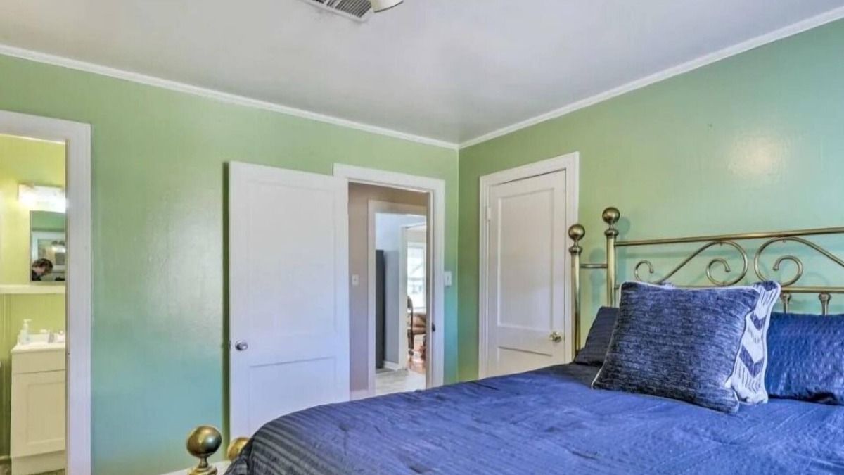 Pine Bluff House | Country-Lux Stay & Play Spacious, Cozy Retreat-Experience True Comfort and Joy