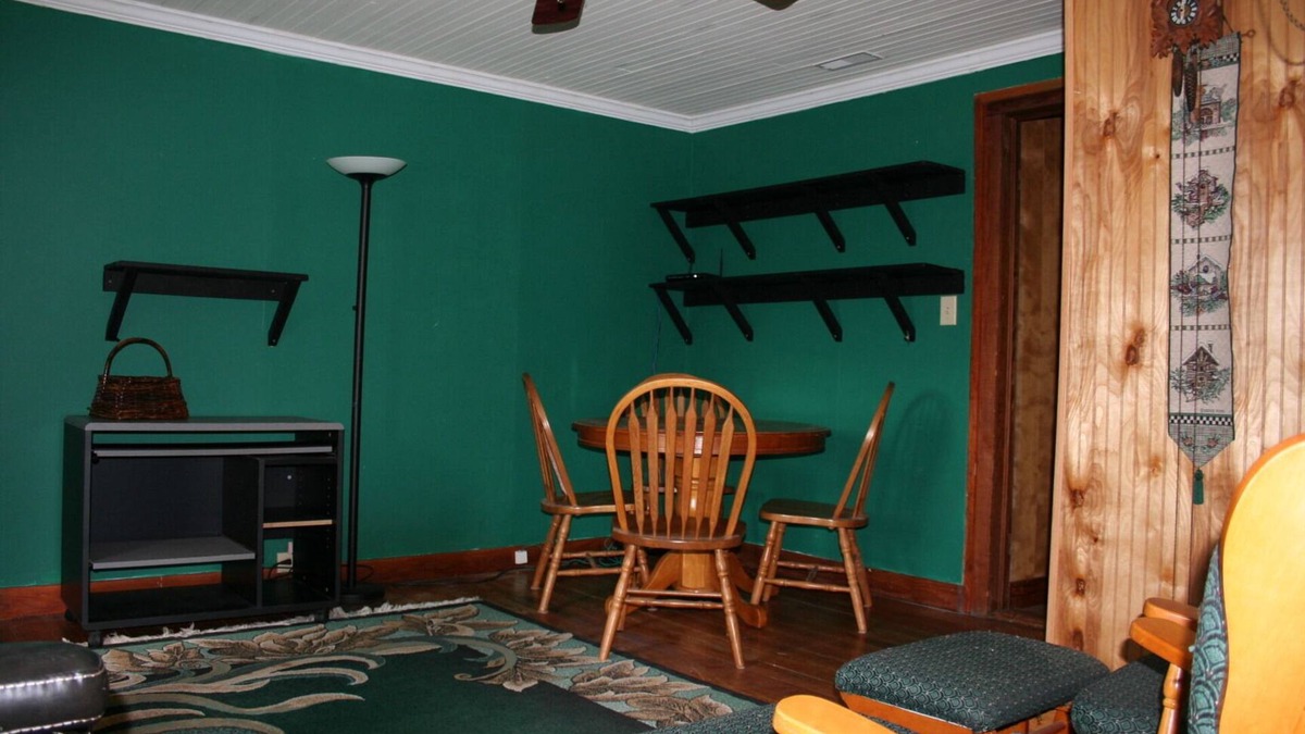 Henderson House | Country Manor - Top Floor