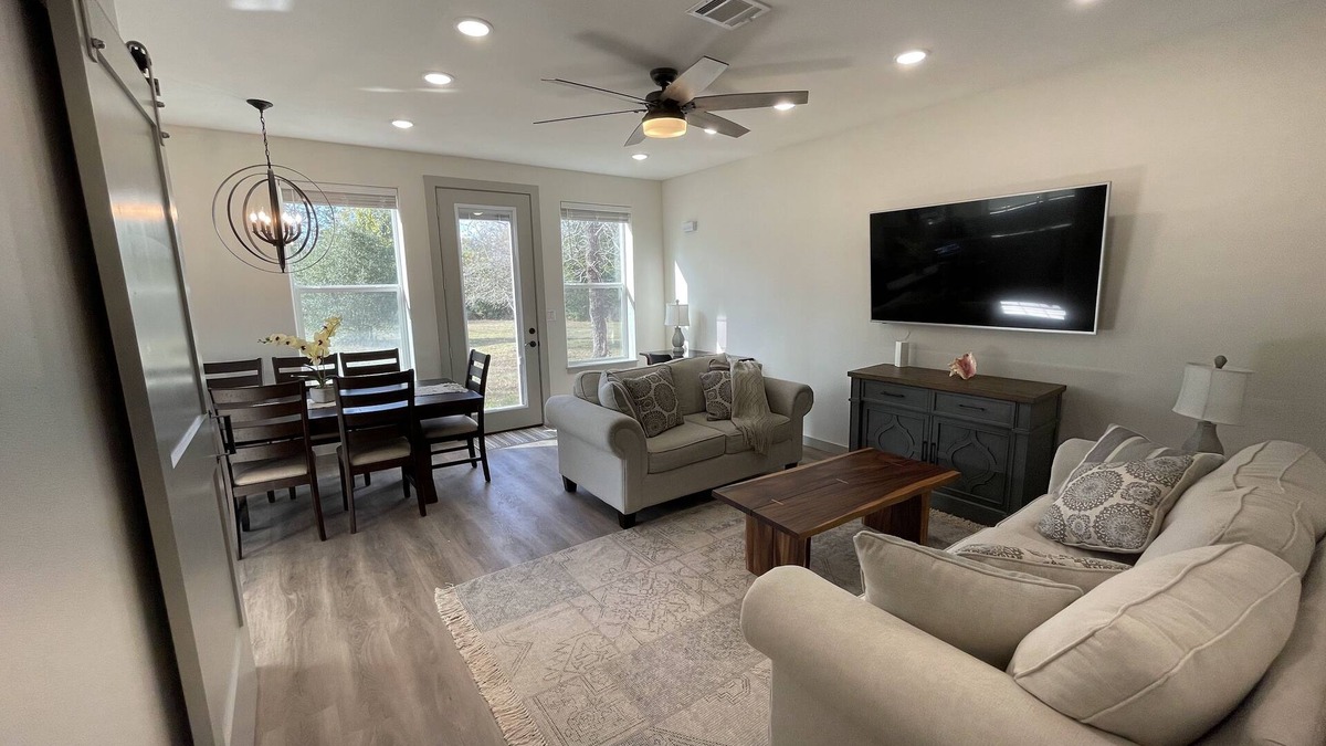 Hockley House | Country Oasis - Entire Home