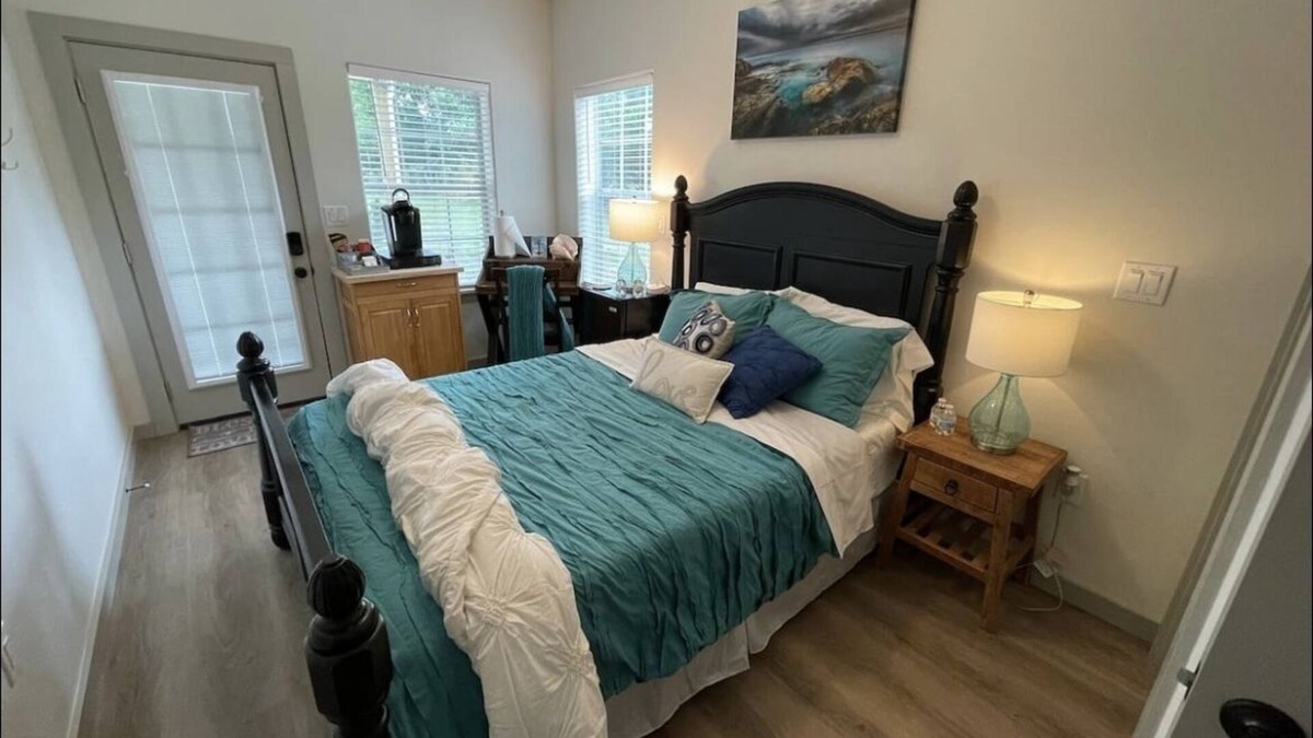 Hockley Apartment | Country Oasis Room - A