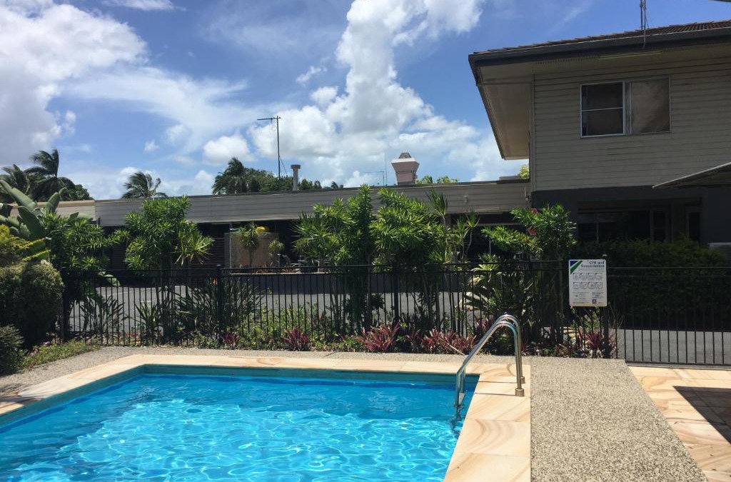 West Mackay Hotel | Country Plaza Motor Inn